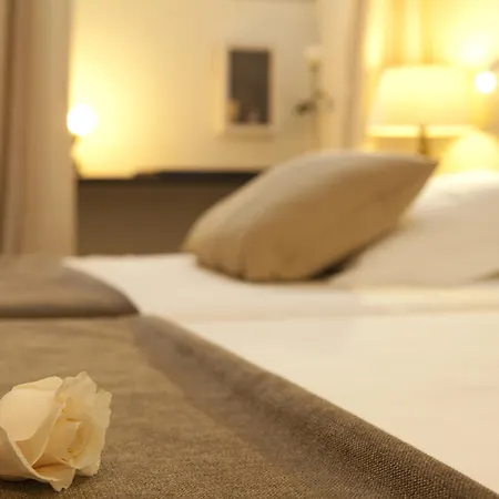Hotel Balcón De 4*